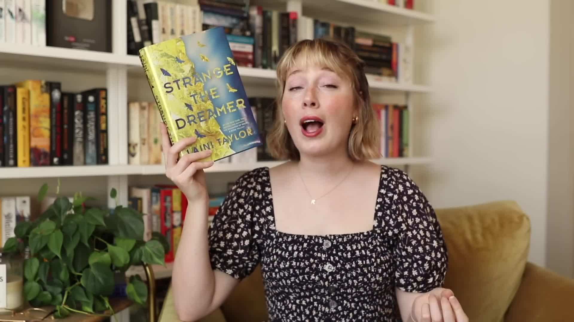 Cover of 'Eleanor Oliphant is Completely Fine'