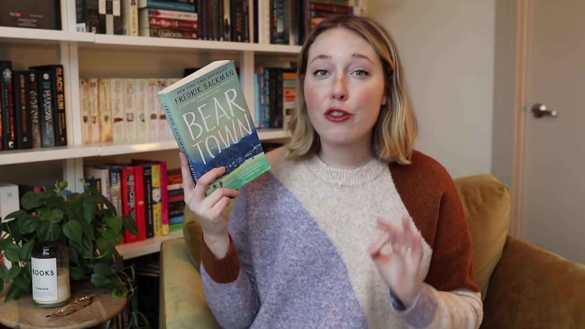 Book covers of 'The Nightingale' and 'The Book Thief'