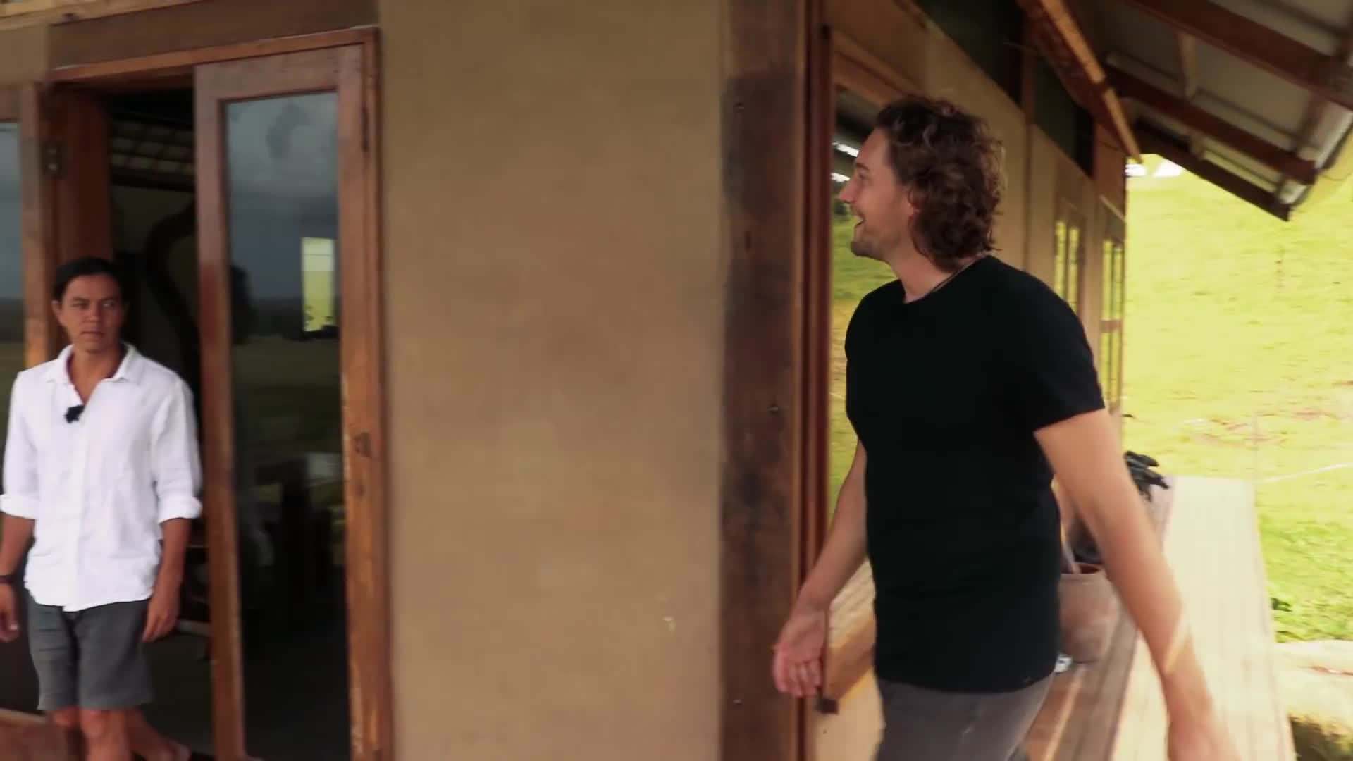 The thermal insulation properties of hemp make it an ideal material for energy-efficient homes