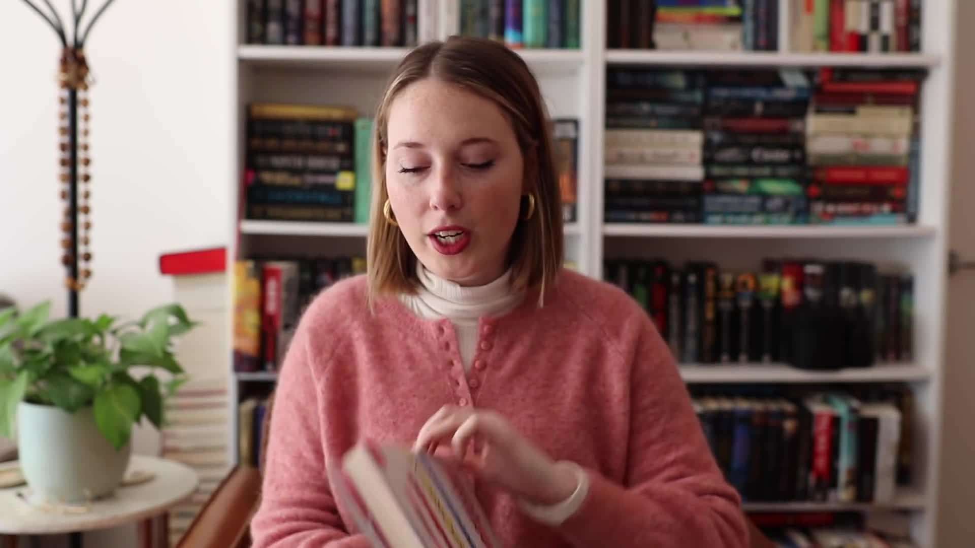 Book covers of 'Educated' and 'Atomic Habits'