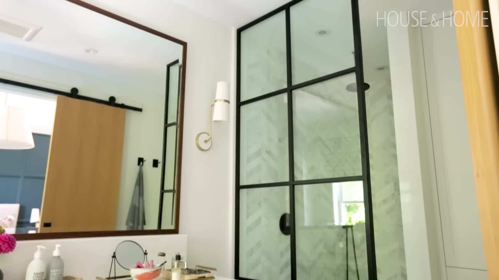 Vibrant Blue Accent Wall in the Principal Bathroom