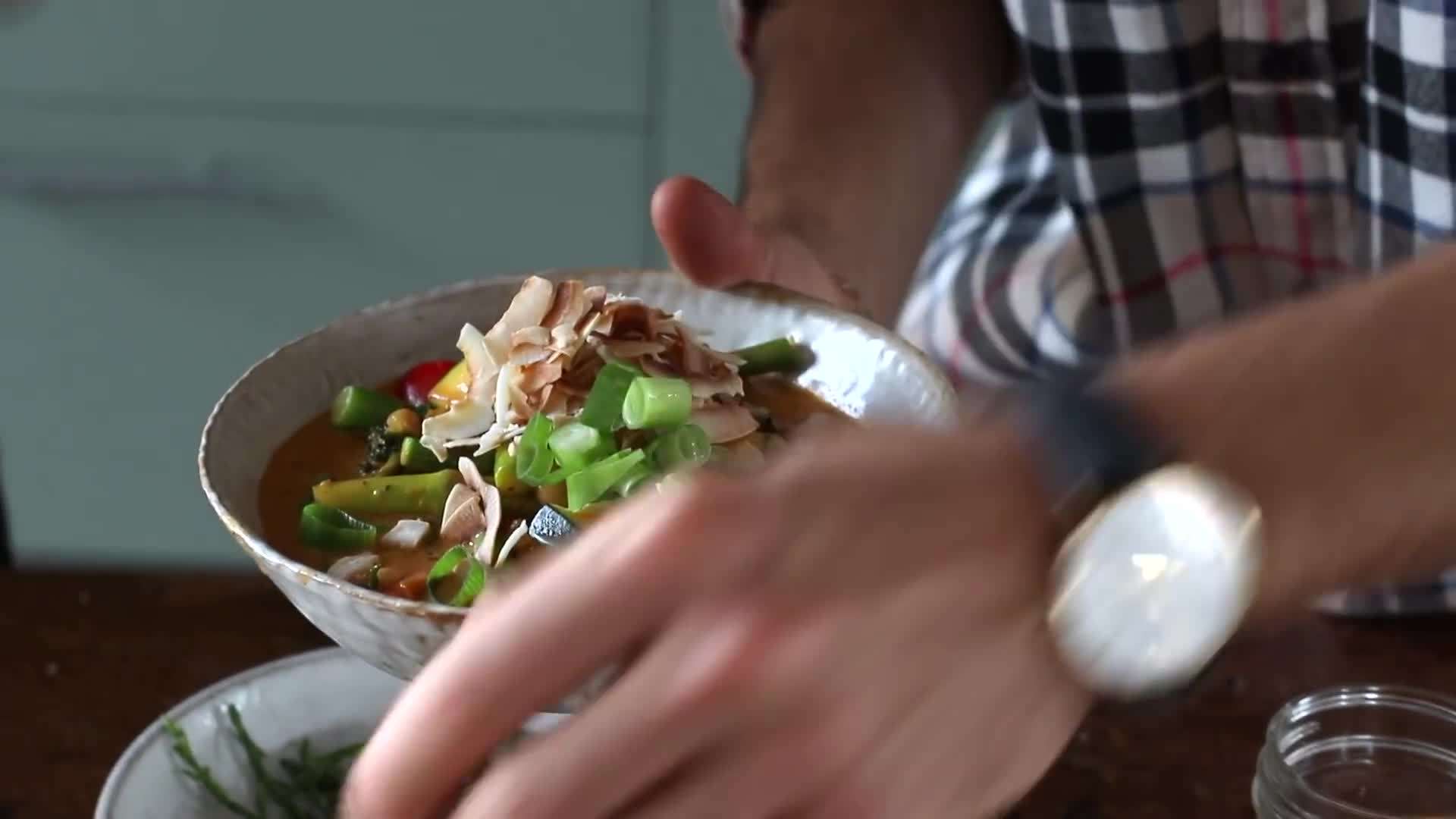 An appetizing image of a flavorful one-pot curry with vegetables