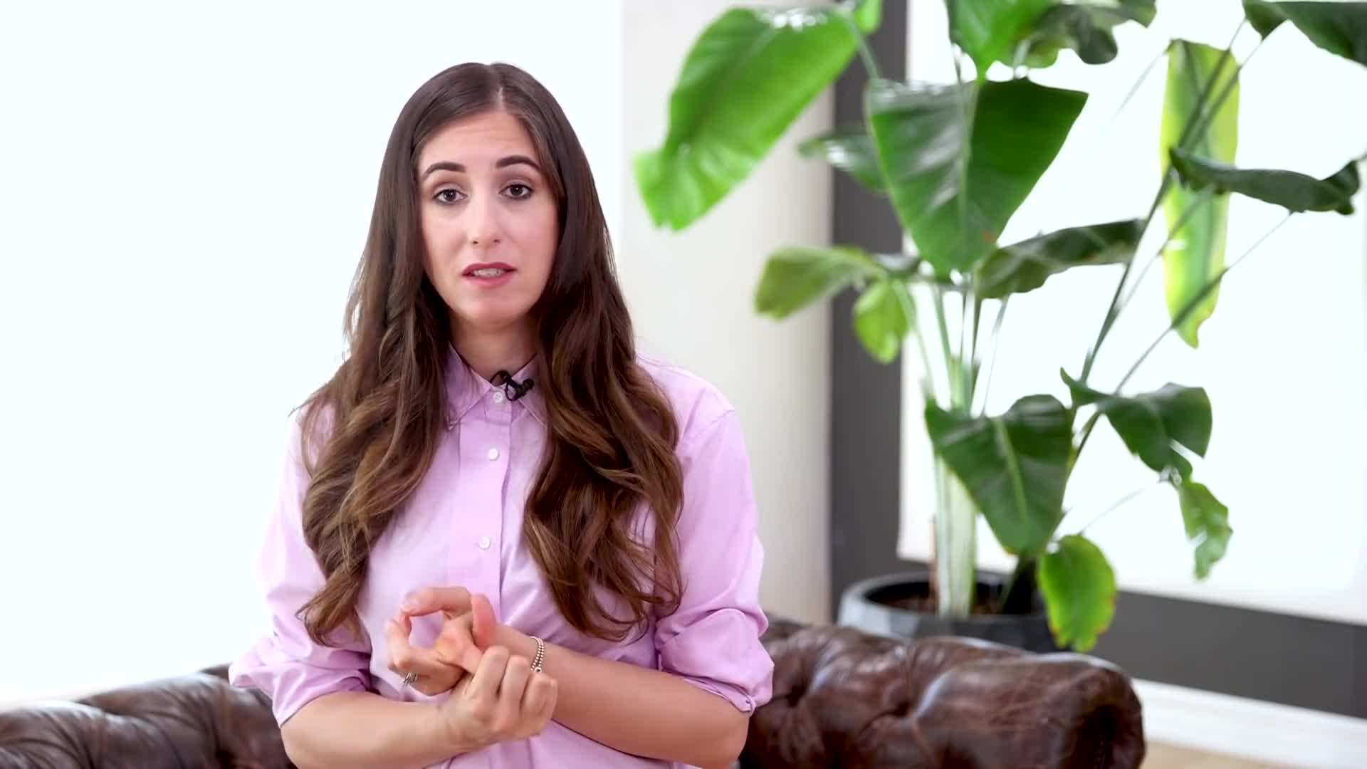 Use essential oils for a natural and therapeutic fragrance