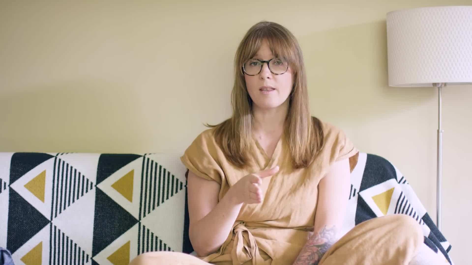 High-waisted pants for a slimming effect