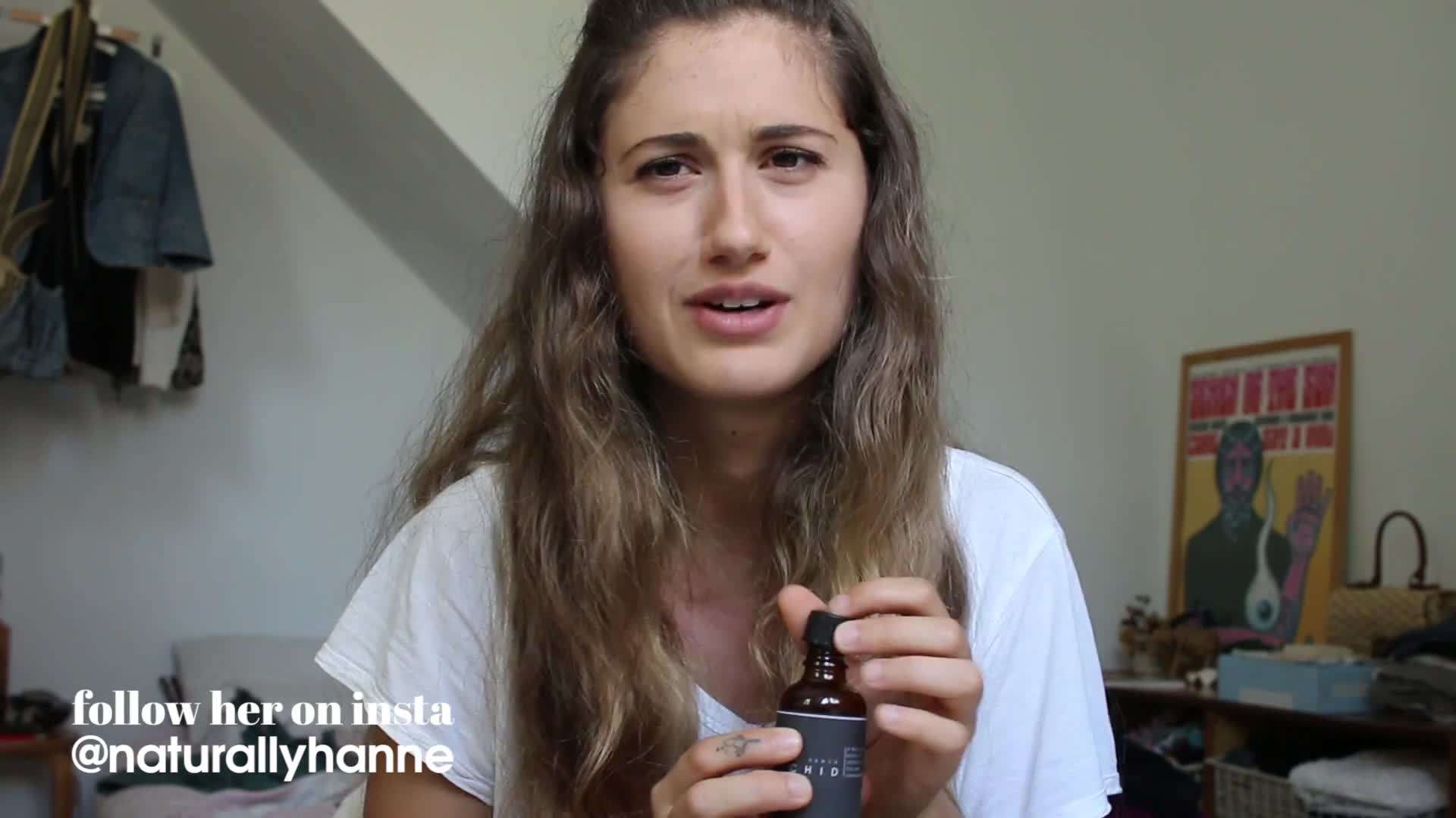 Showing a slide on the impact of fast fashion on the environment