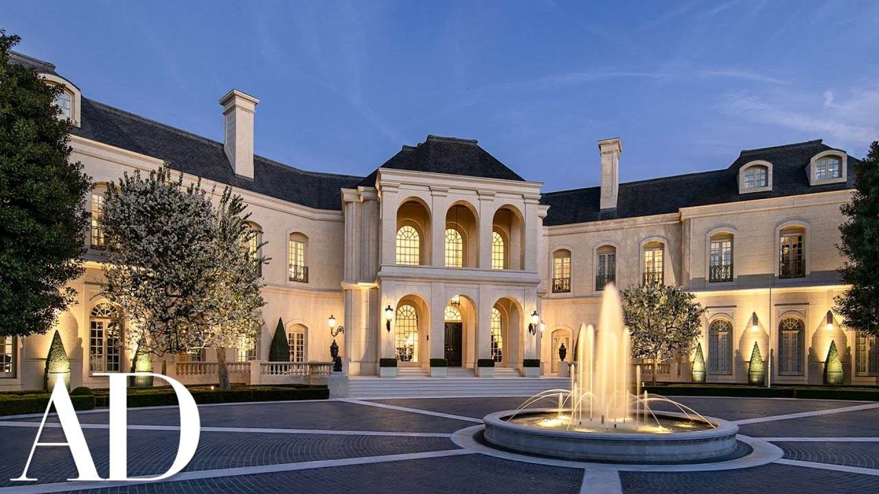 Inside a $165,000,000 Estate Bigger Than The Taj Mahal
