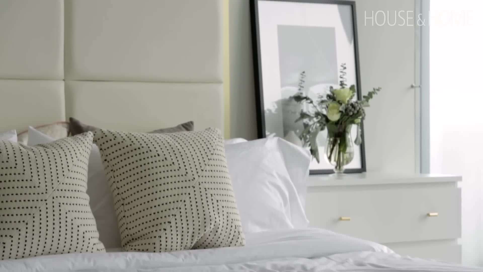 Mixing Vintage and Contemporary Elements