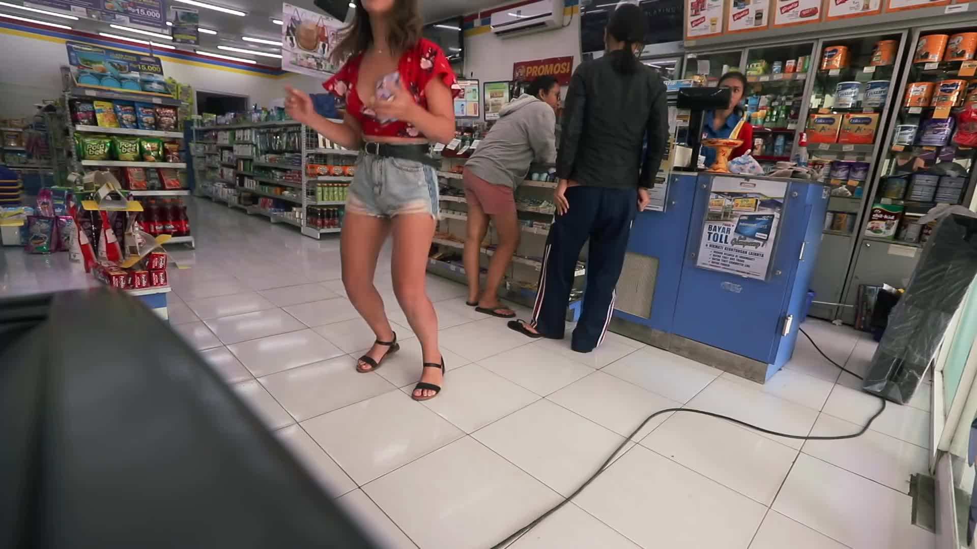 Nung Nung Waterfall - A Majestic Cascade