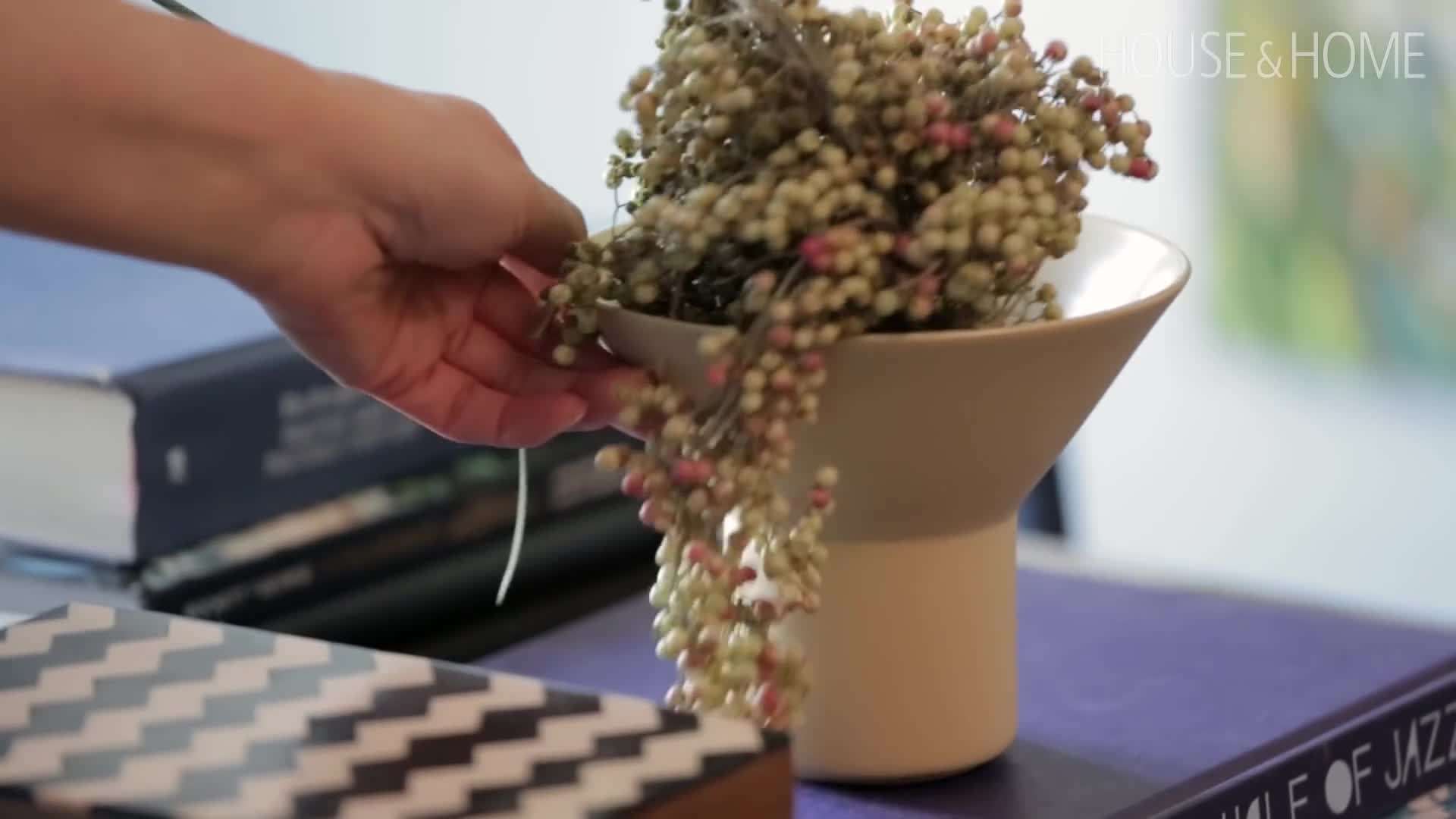 Enhancing the Bay Window with Window Treatments