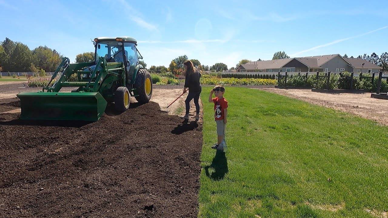 Spreading More Compost & Planting the Barn Pots for Fall: A Guide to Vegetable Gardening
