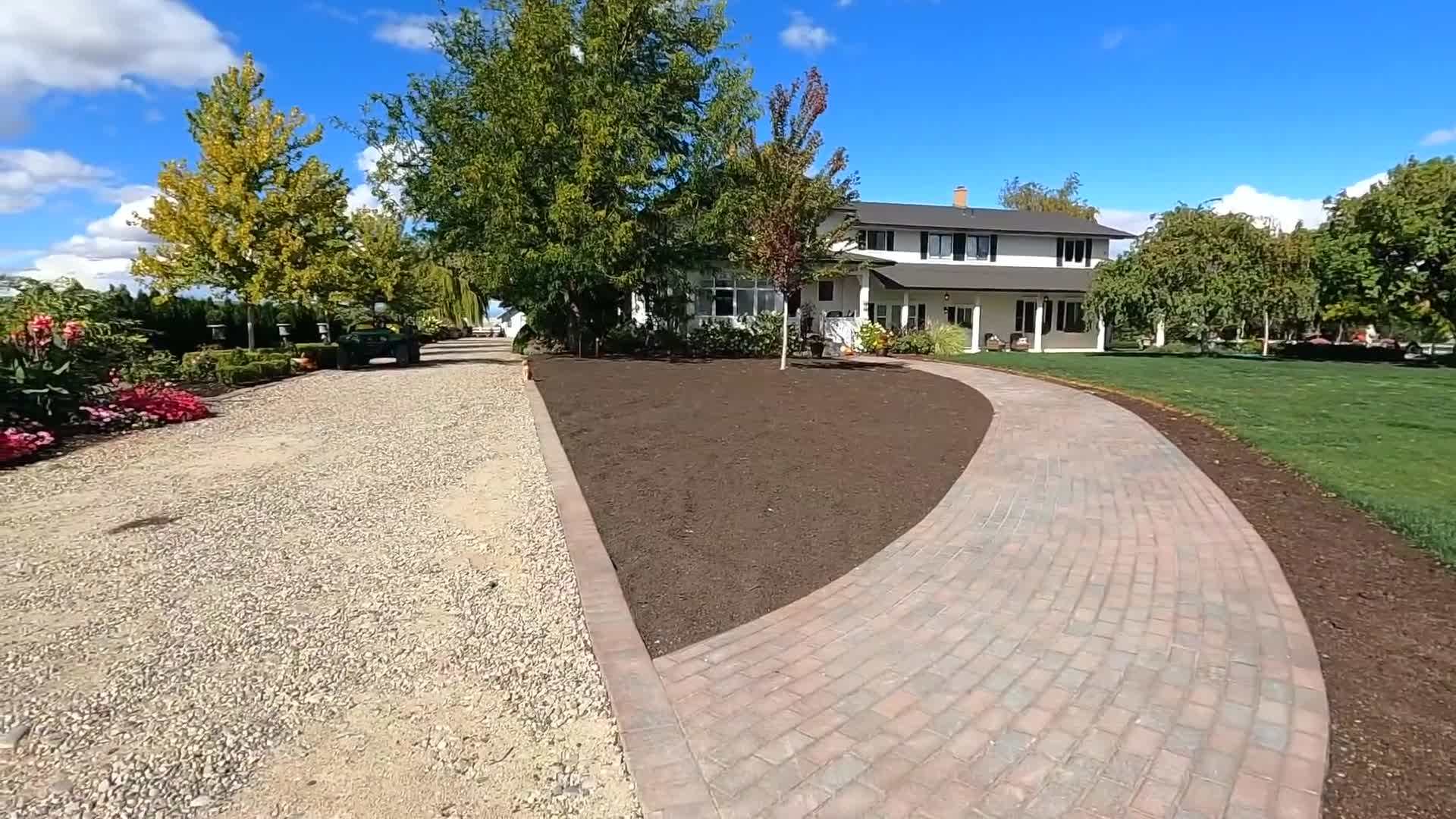 Preparing the soil for planting hibiscus