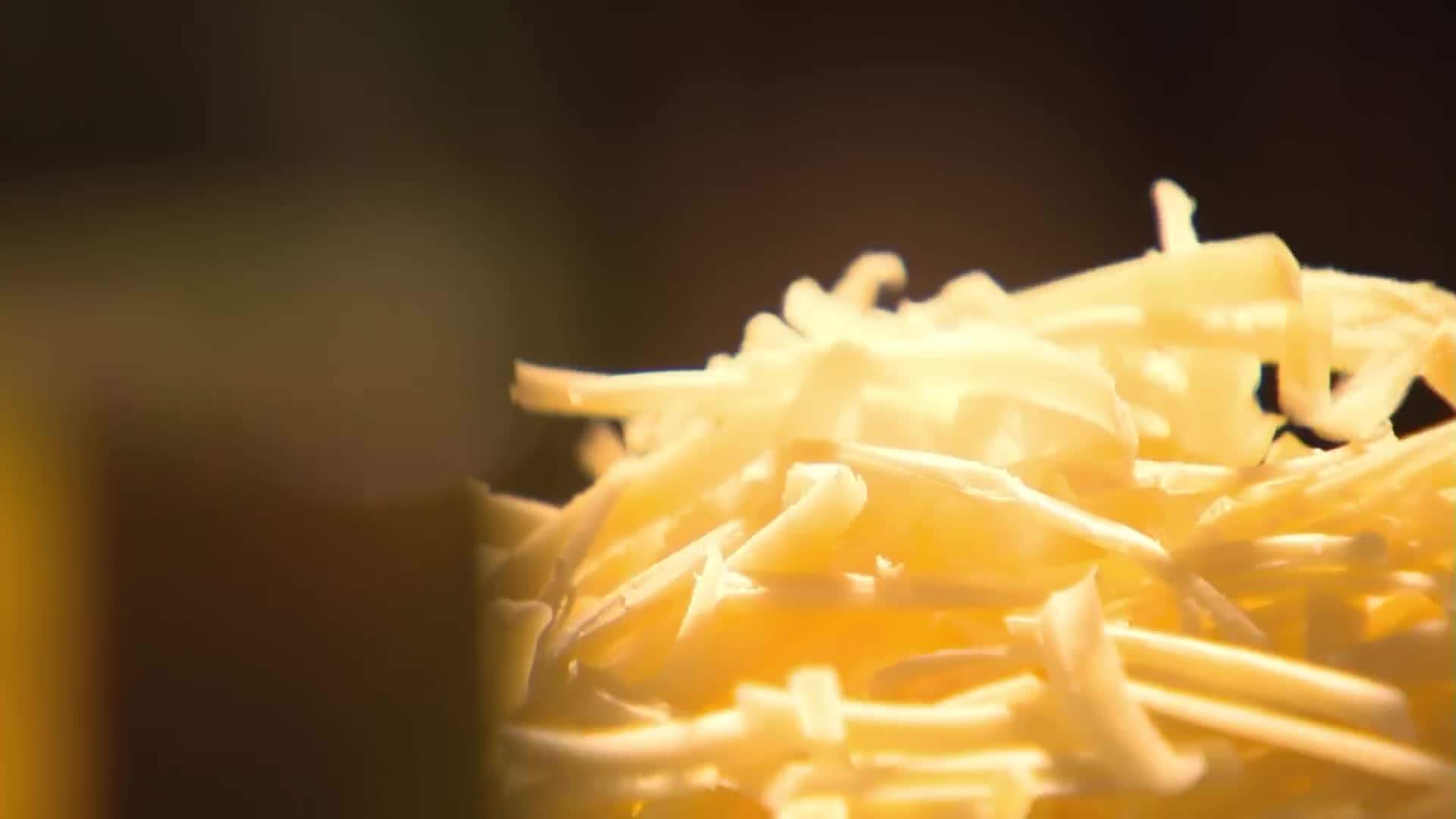 Blending the soup to smooth consistency