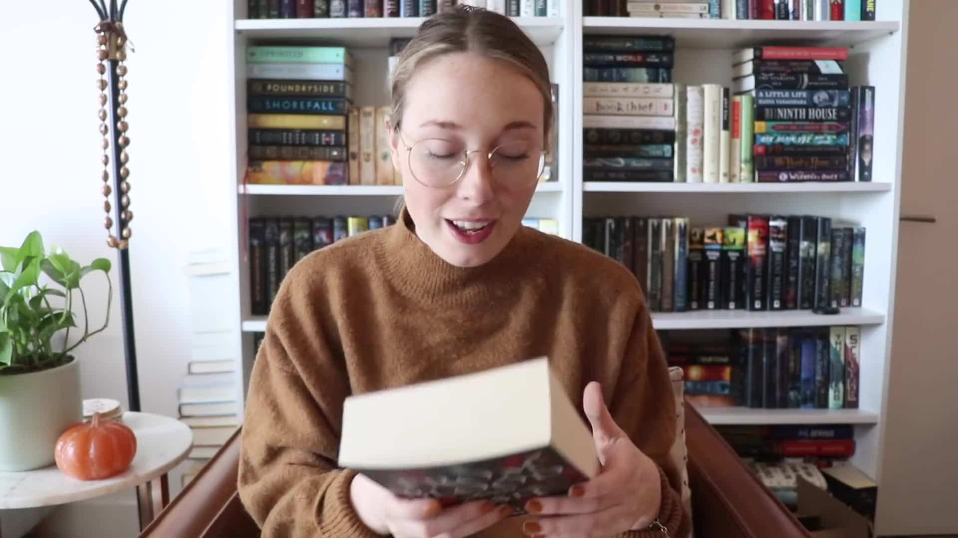 Cover of the book 'Mexican Gothic'