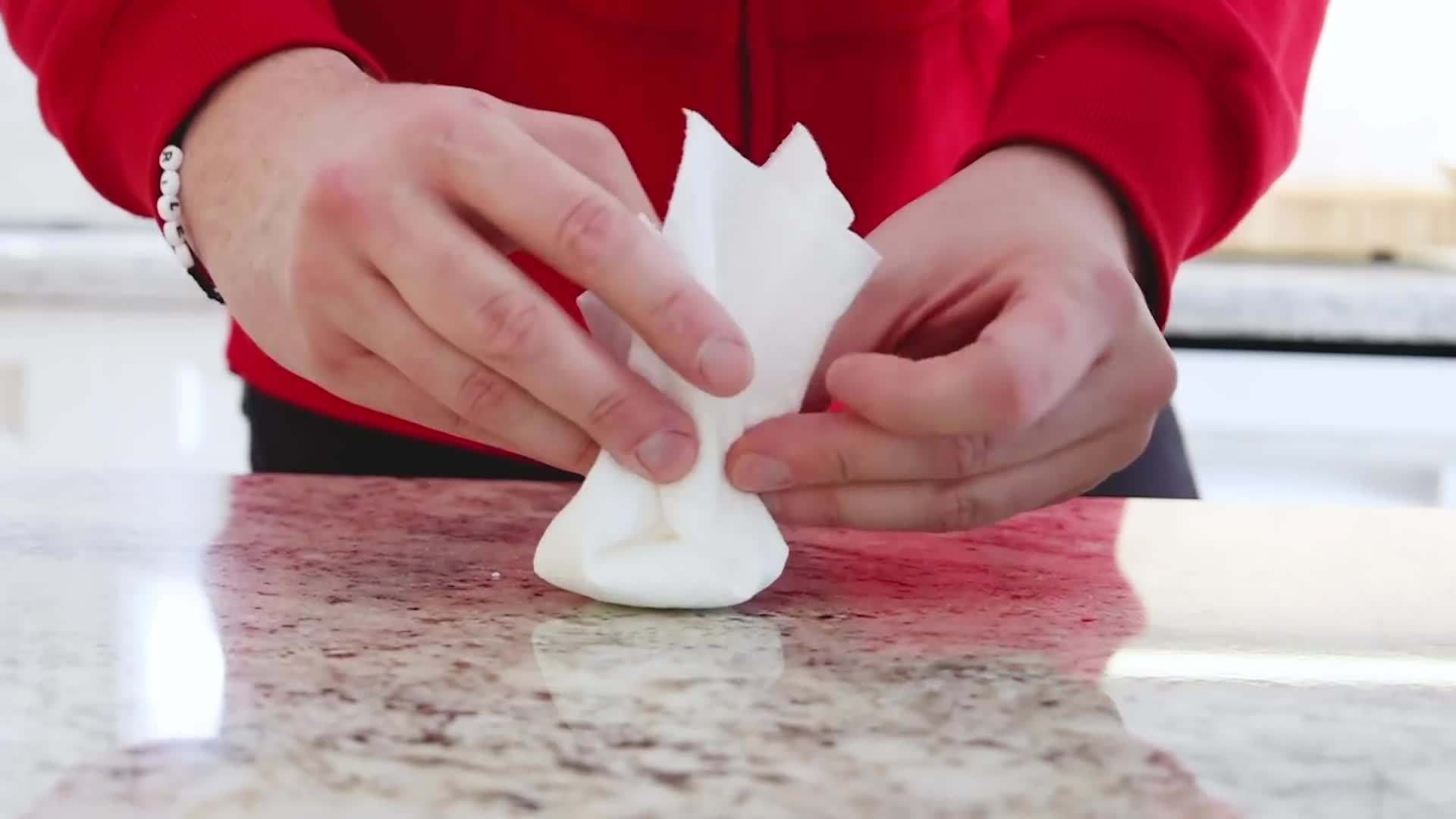 Cleaning Kitchen Countertops with Baking Soda