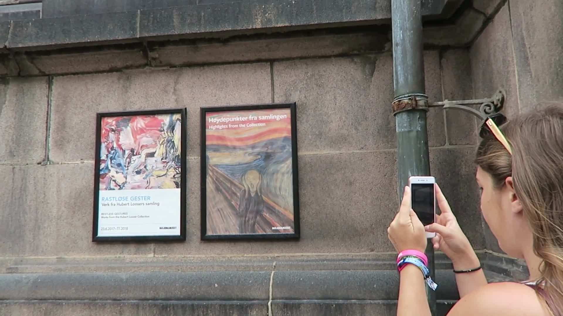 Royal Palace: Symbol of Norwegian Monarchy