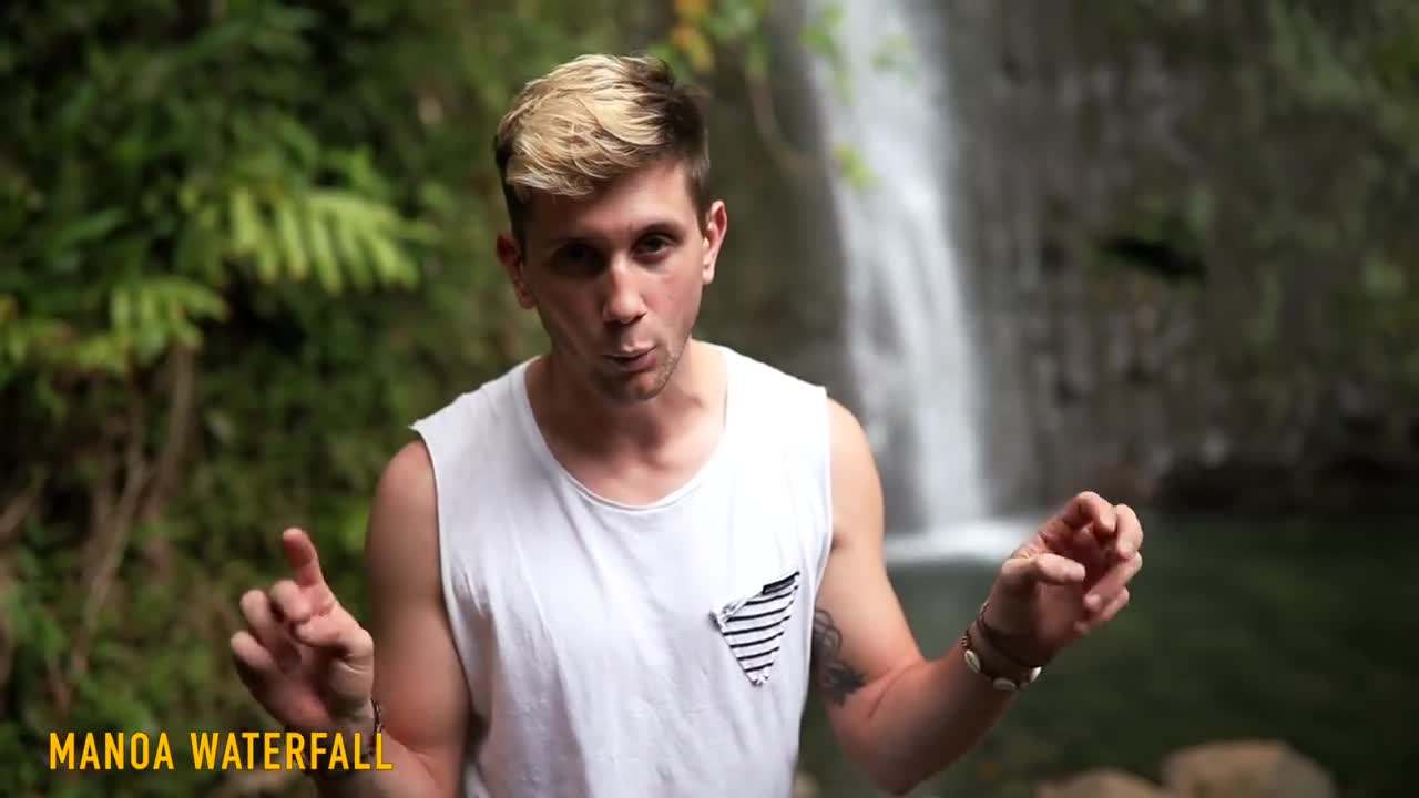 Surfing on the North Shore - an iconic Oahu experience