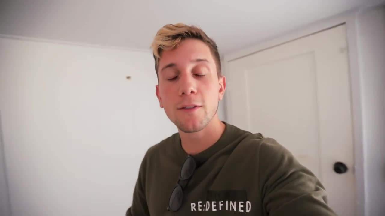 Waikiki Beach - a must-visit attraction in Oahu