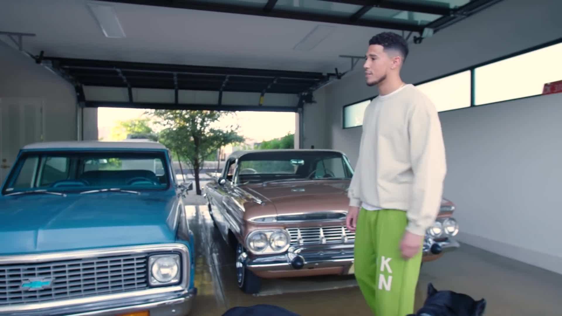 Cozy reading nook with stunning desert view