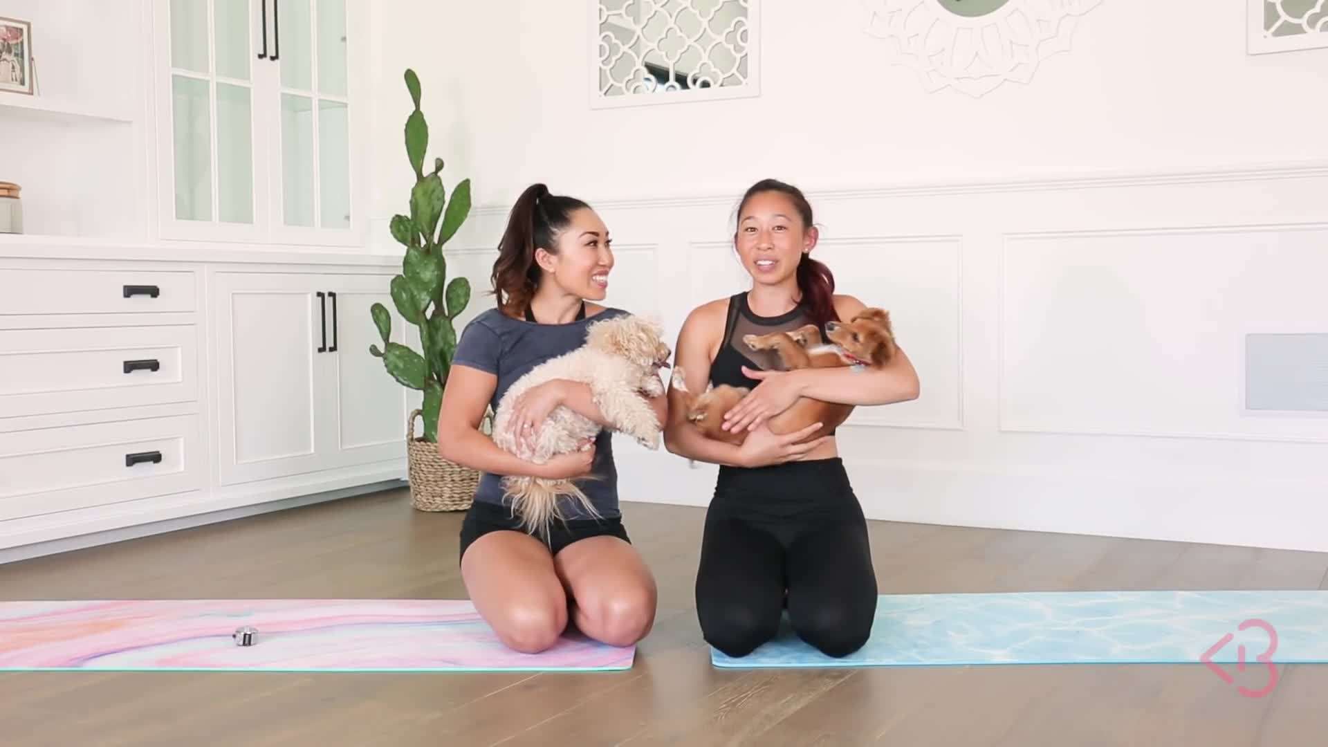 Fire Hydrant Kicks Exercise - Squeezing Glutes