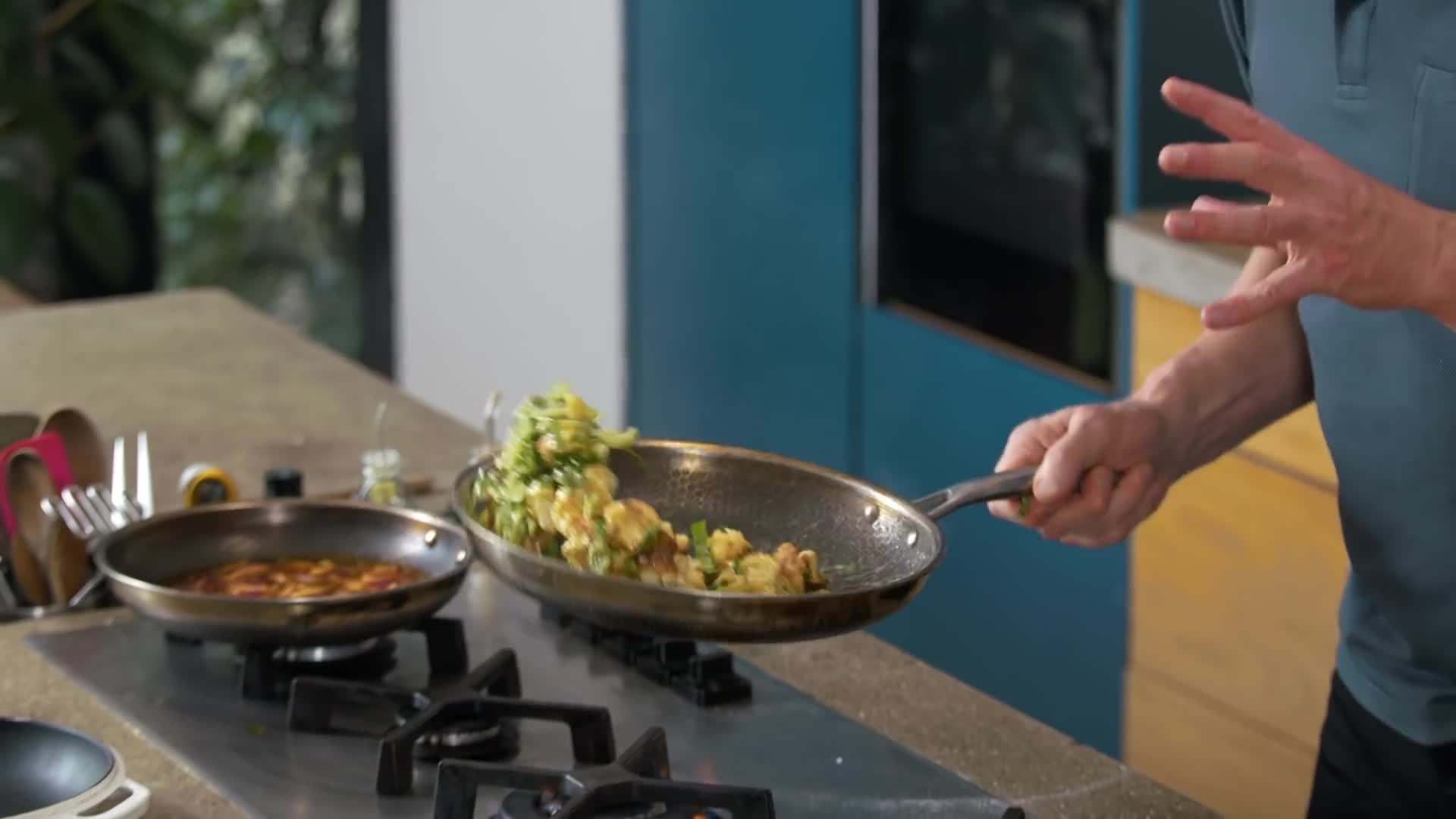 Delicious bang bang cauliflower ready to be served