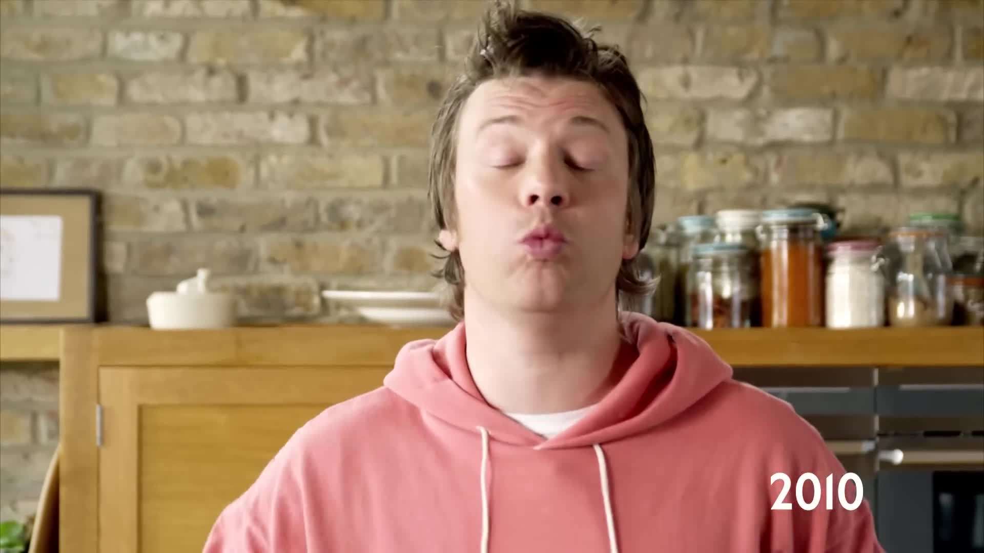 Jamie Oliver preparing the ingredients for the broccoli pasta