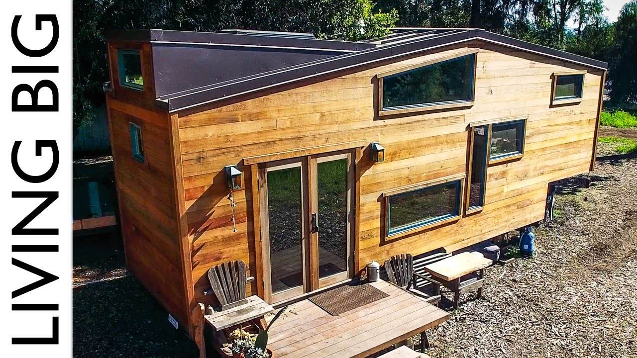 Creating an Exquisitely Handcrafted Eco Tiny House: A Sustainable Craftsman's Dream