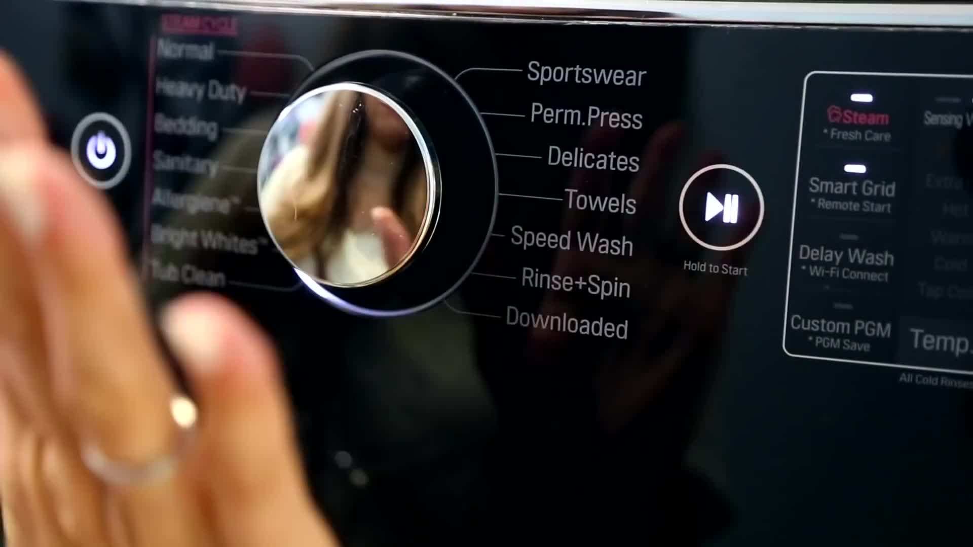 Cleaning the rubber gasket of a front-loading washing machine