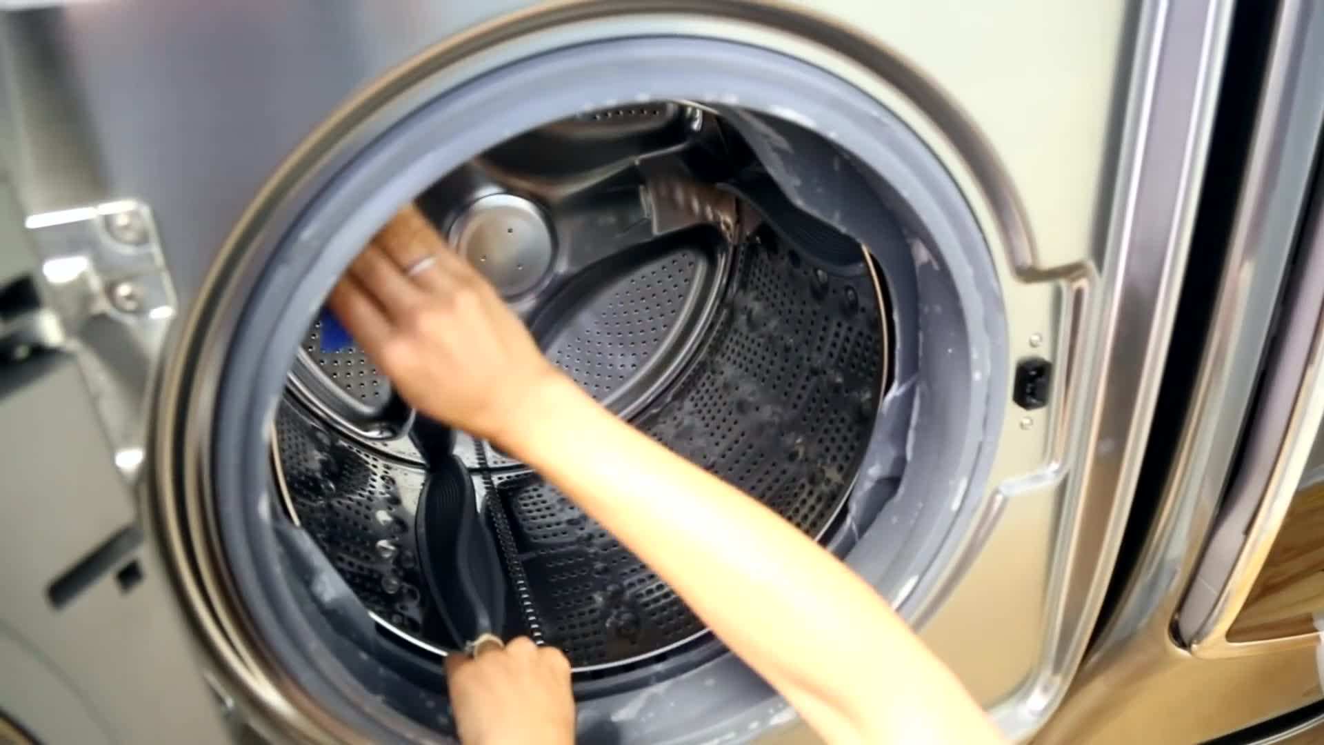 Removing the detergent dispenser for cleaning