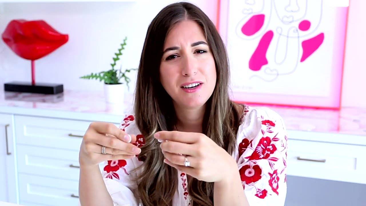 How to Clean AirPods: A Comprehensive Guide and Tips