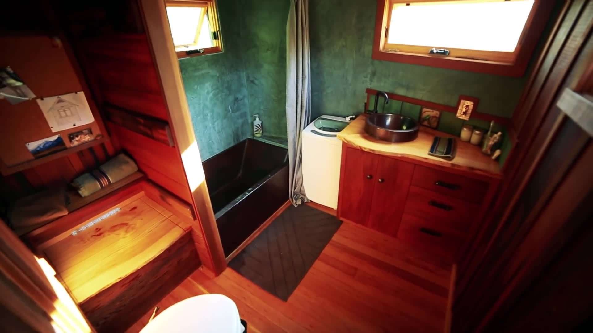 Use of recycled insulation for sustainability