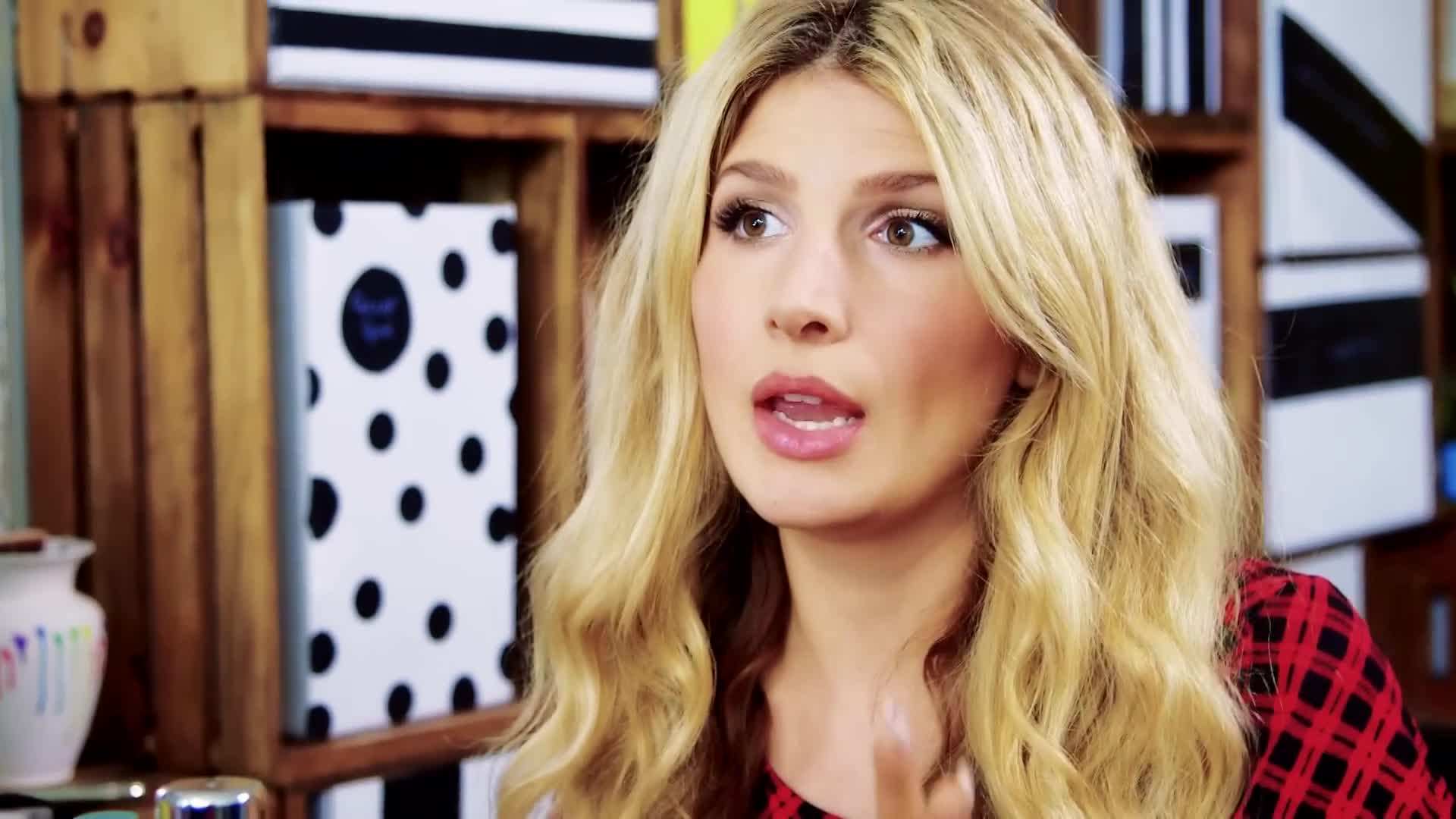 Casual and Cozy Plaid Outfit