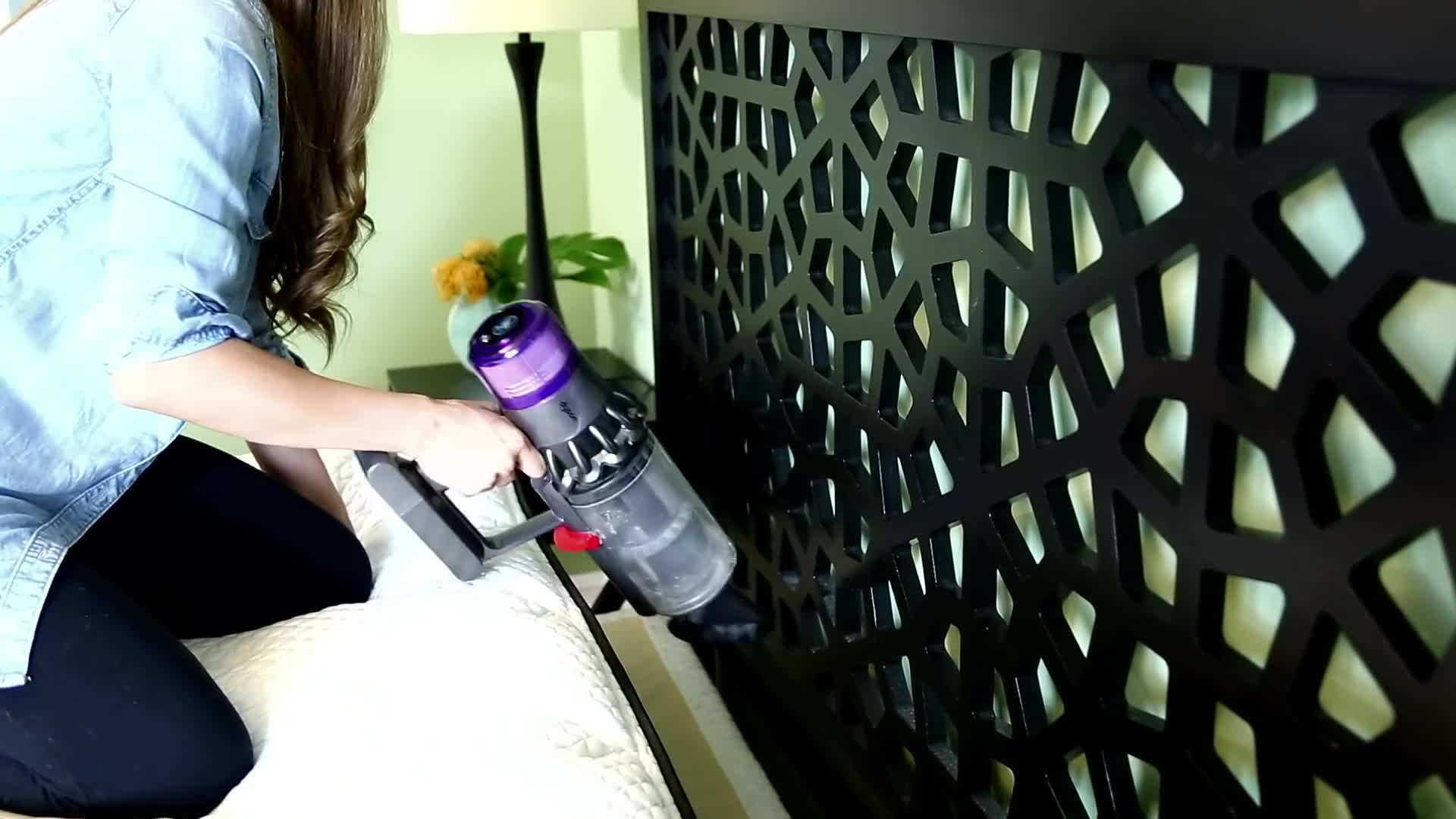 Waterproof and hypoallergenic mattress protector