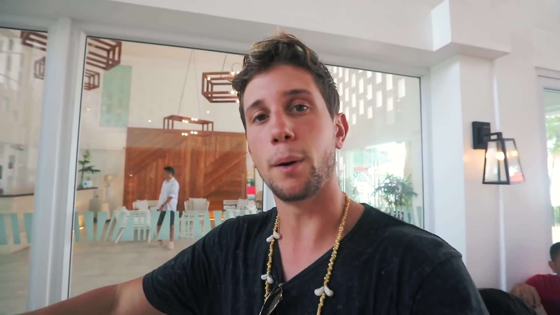 Boracay's stunning cliff formations