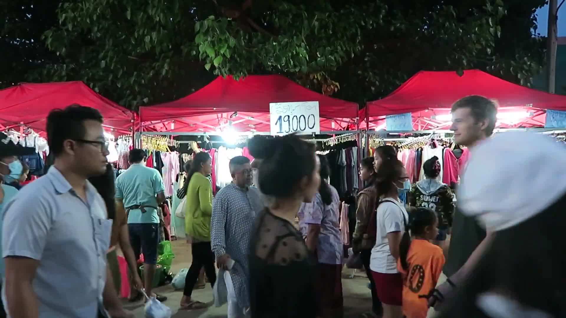 That Luang Stupa: A Symbol of Laos