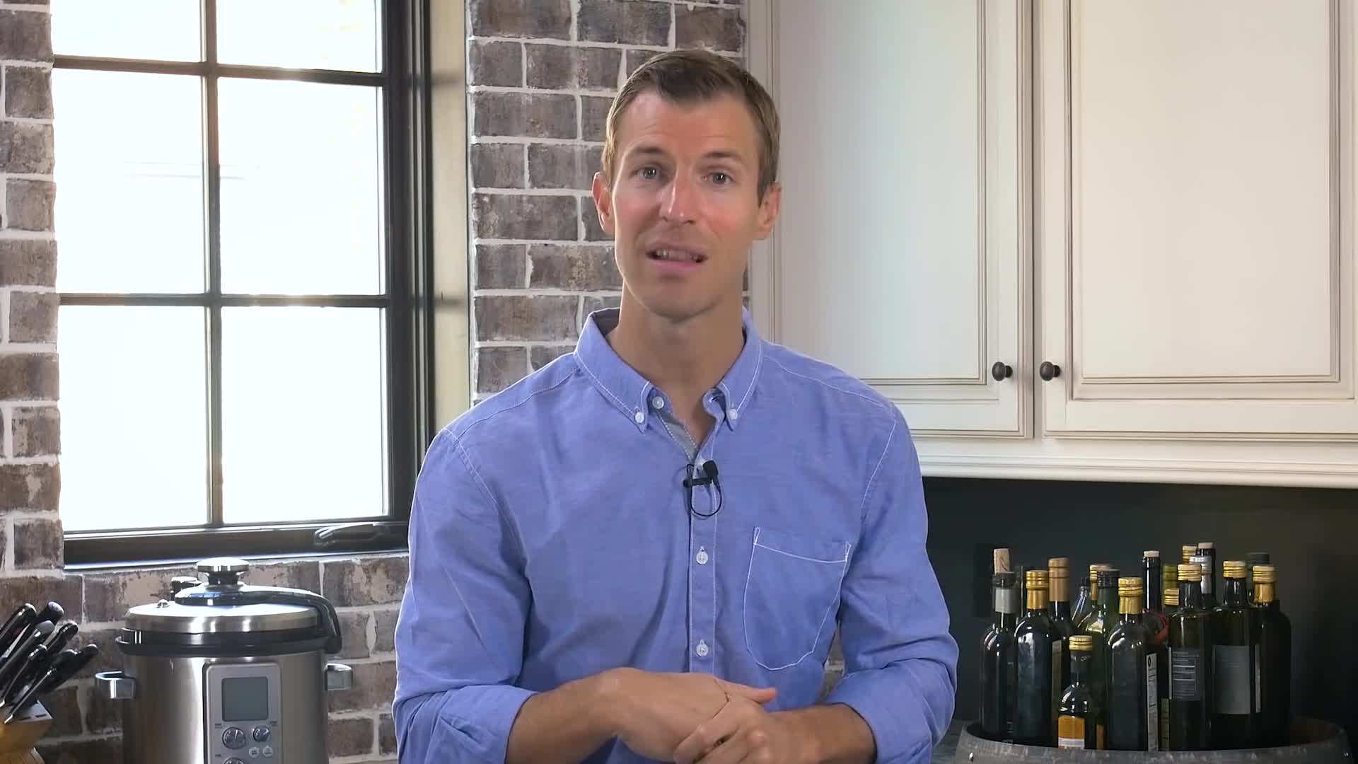 Image of a plate filled with fruits, vegetables, and whole grains
