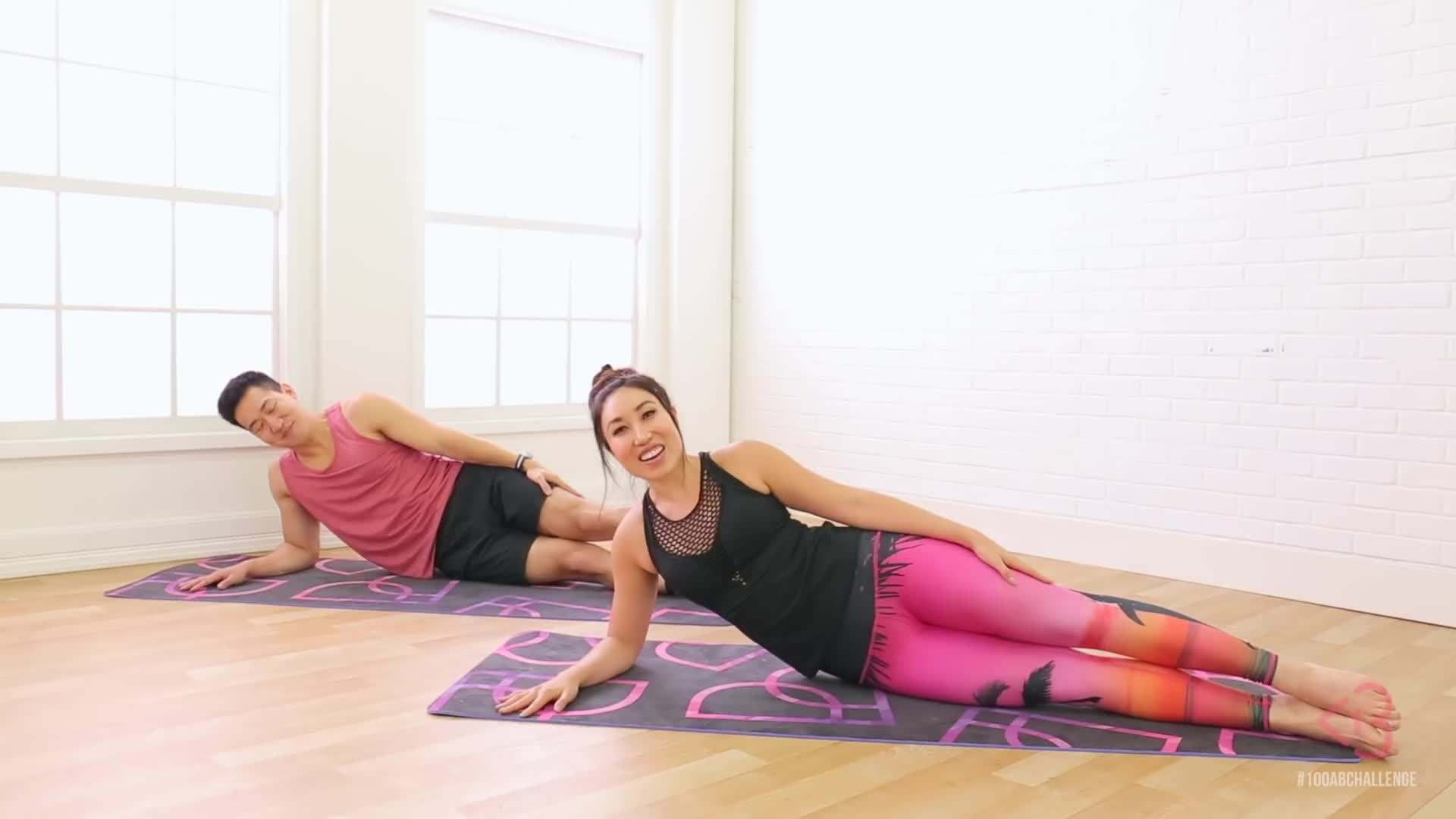 Side plank exercise for strong obliques