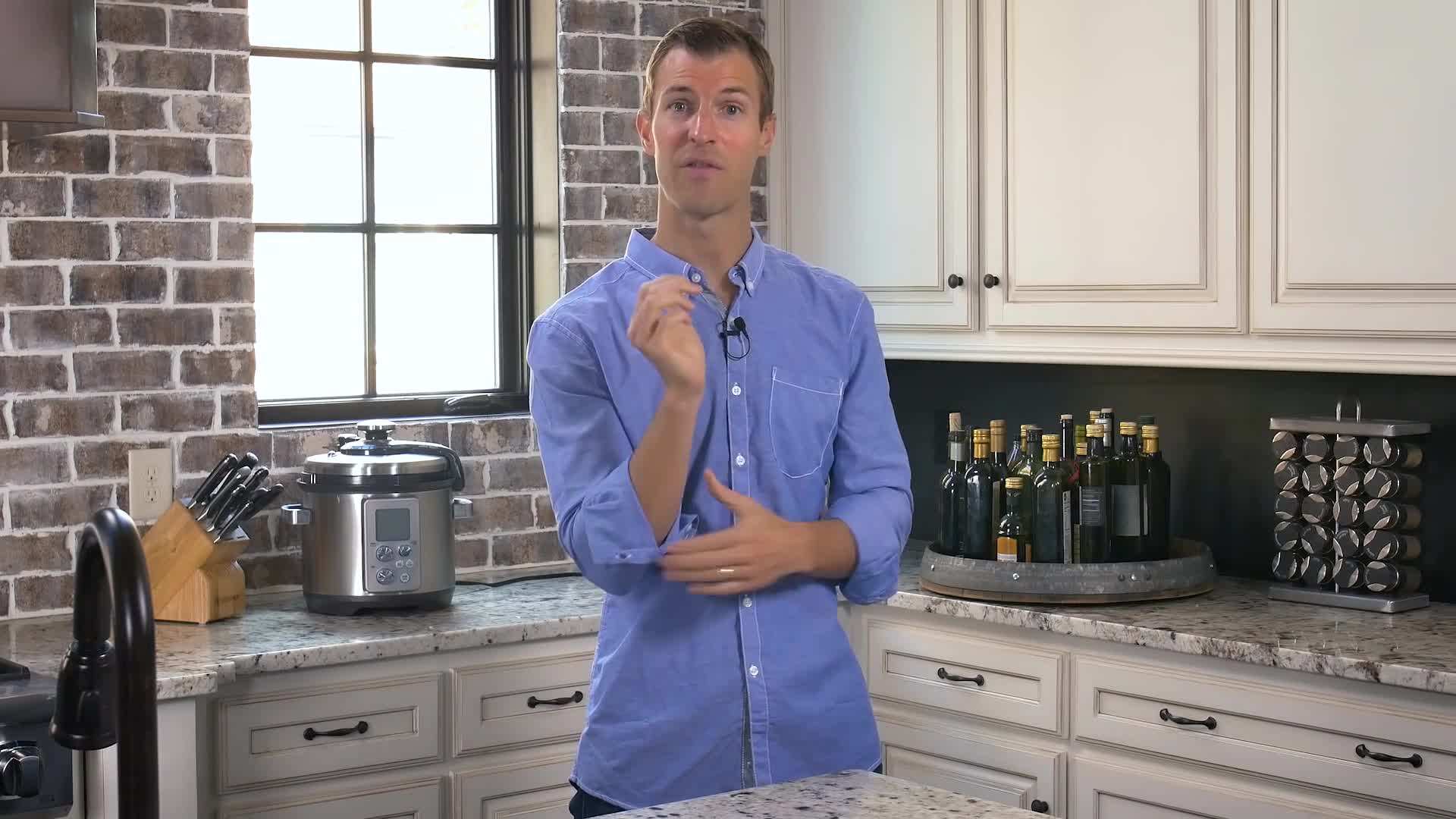 Supplement bottles of fish oil and turmeric