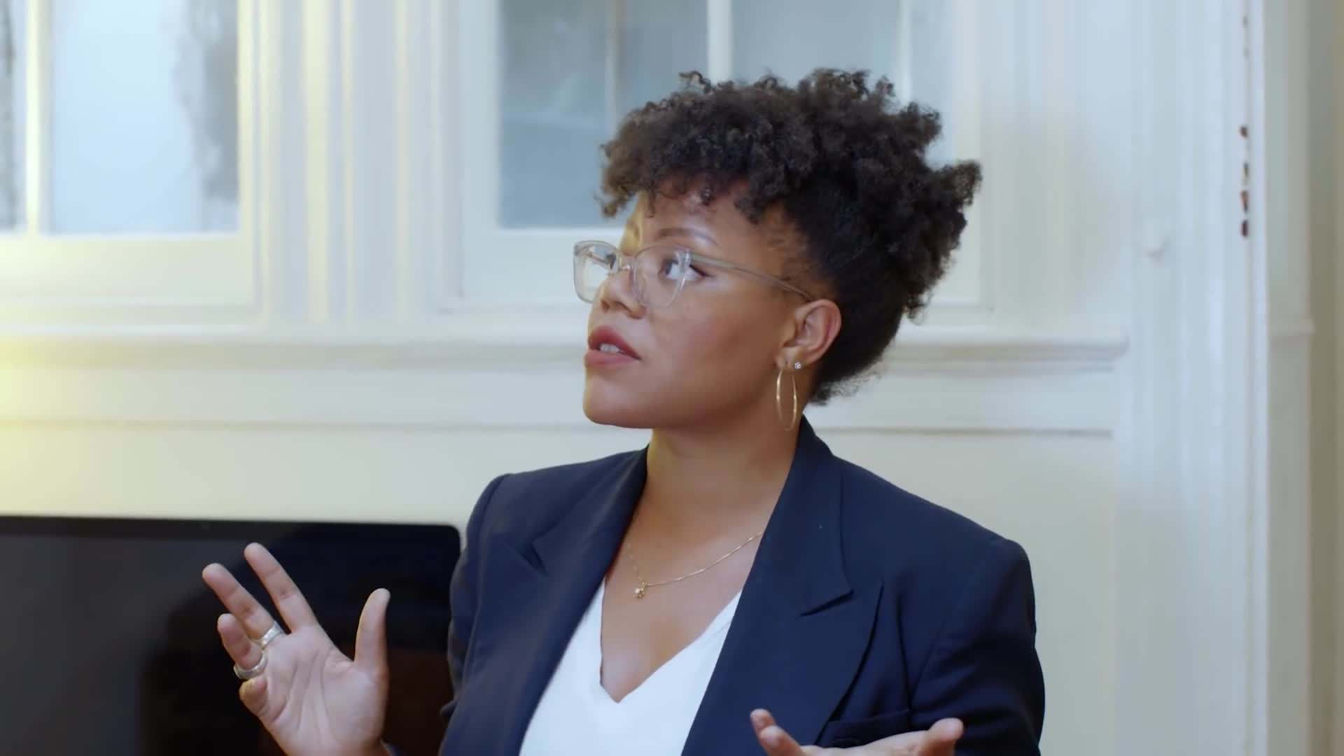 Multi-purpose coffee table for added storage