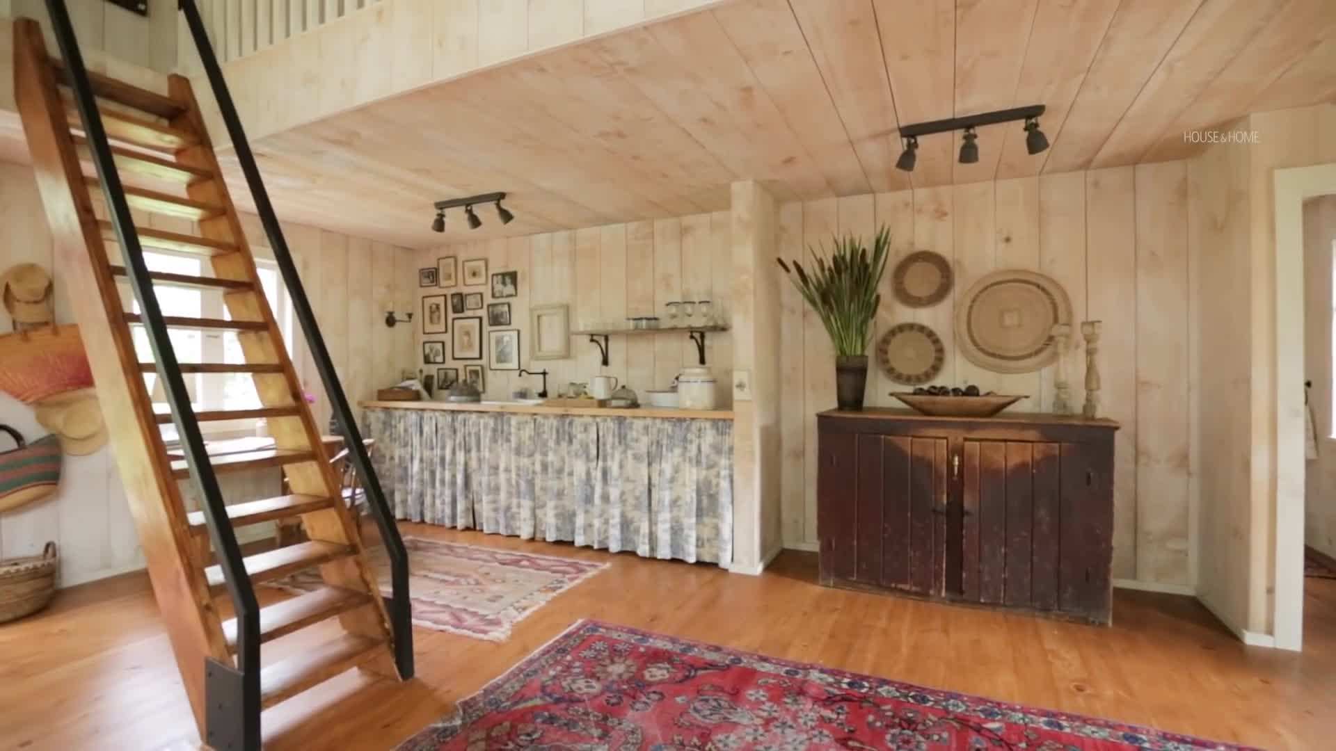 Vintage furniture and accessories