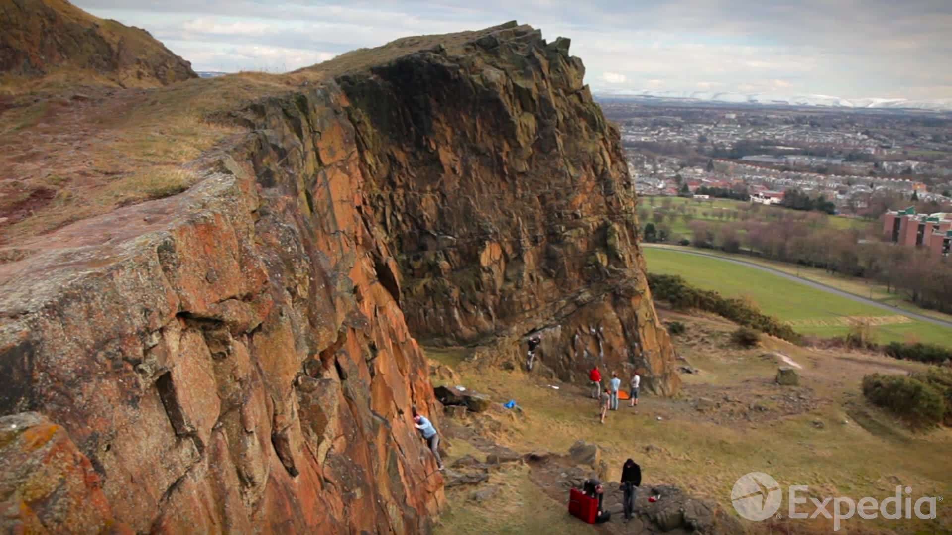 Edinburgh Castle overlooking the city