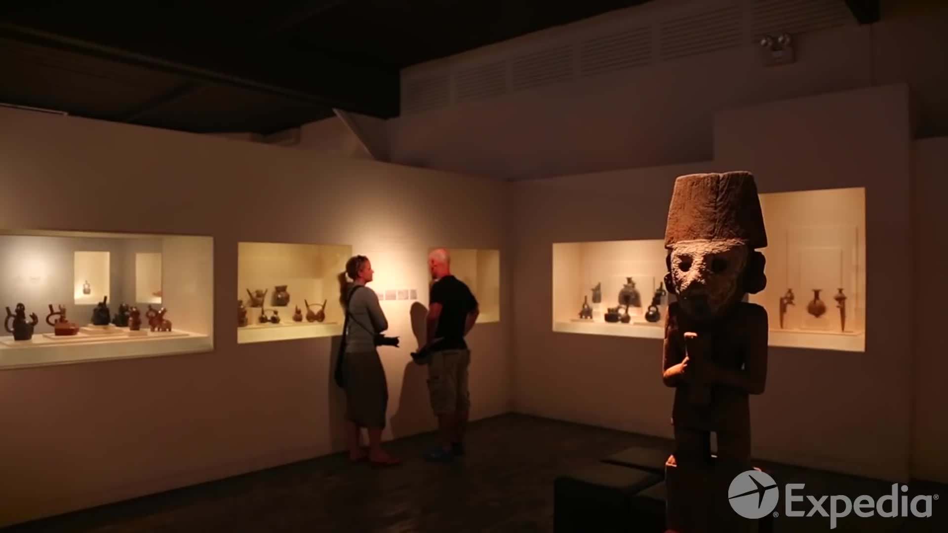 Huaca Pucllana - Explore the ruins of an ancient pyramid