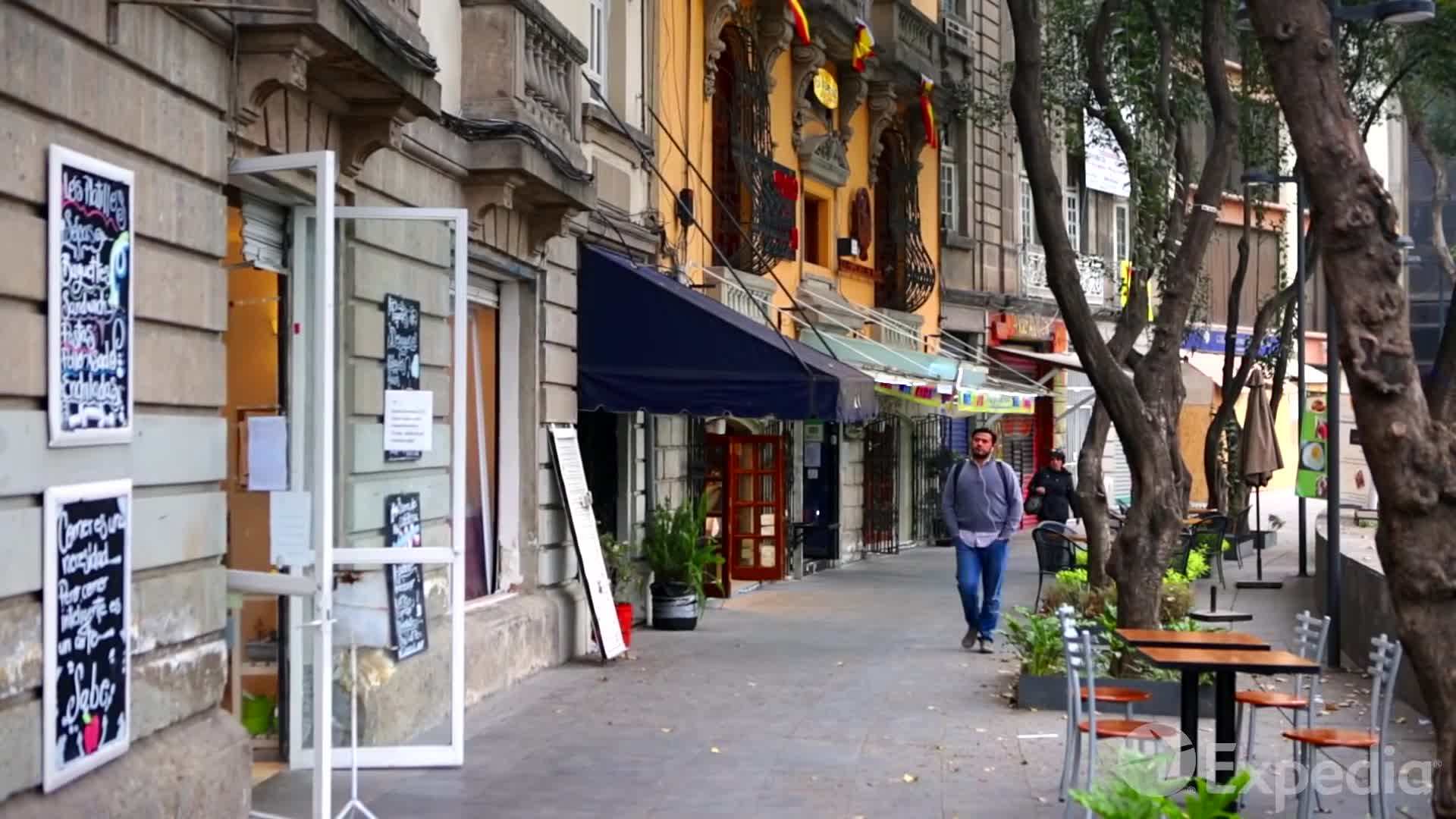 Chapultepec Park, a peaceful retreat in the heart of the city