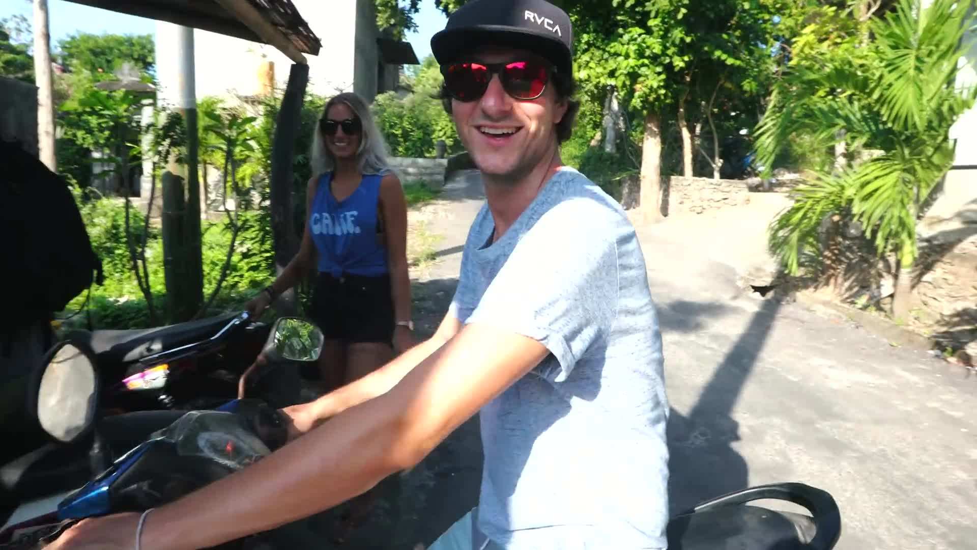 Breathtaking Sunset Views on Nusa Lembongan