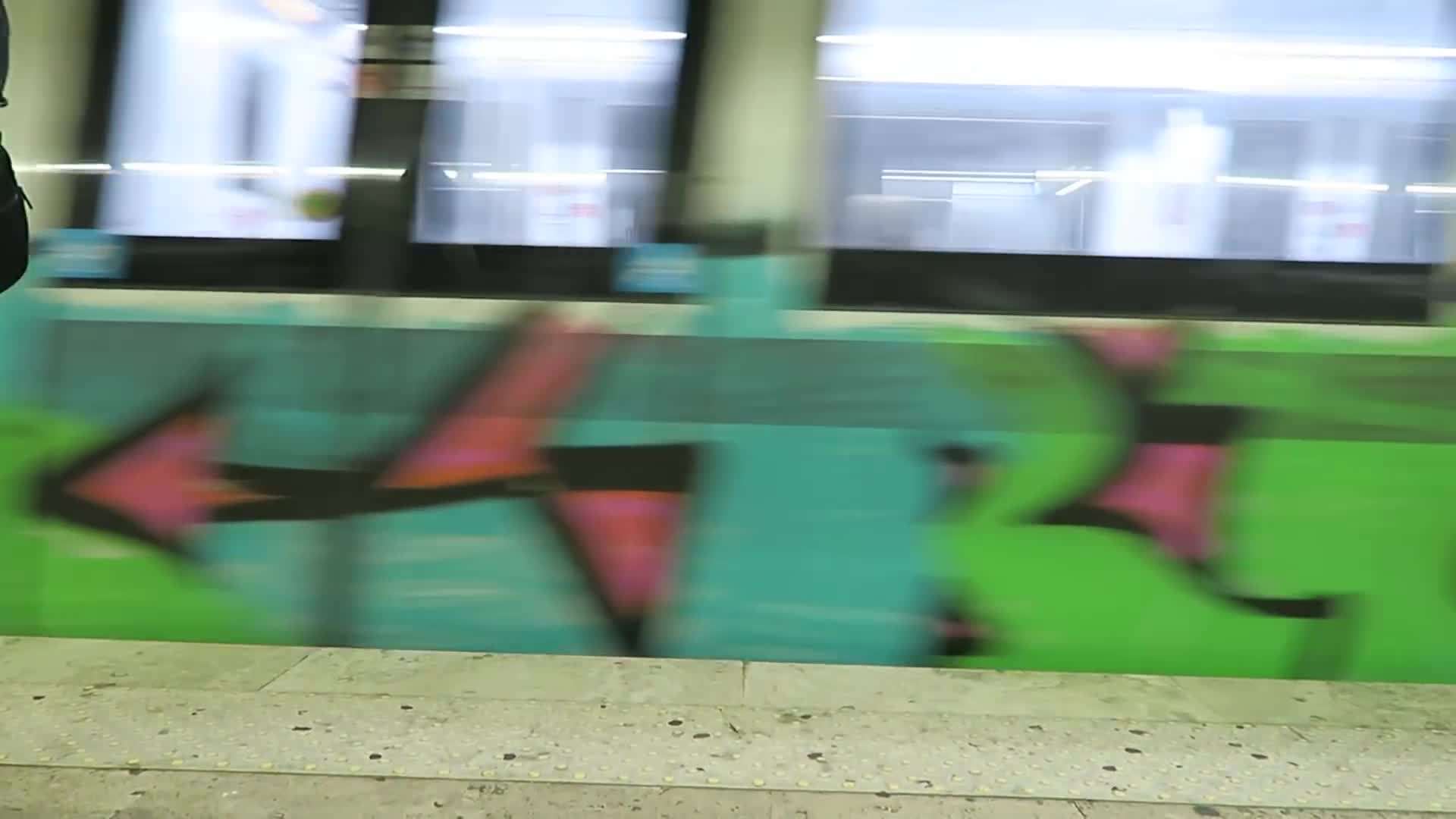 Engaging with local vendors for culinary insights