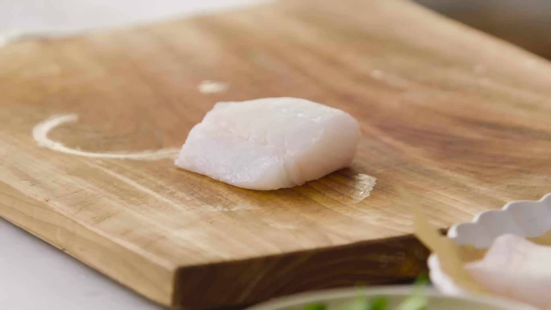 Preparation of the fish and seafood for the dish