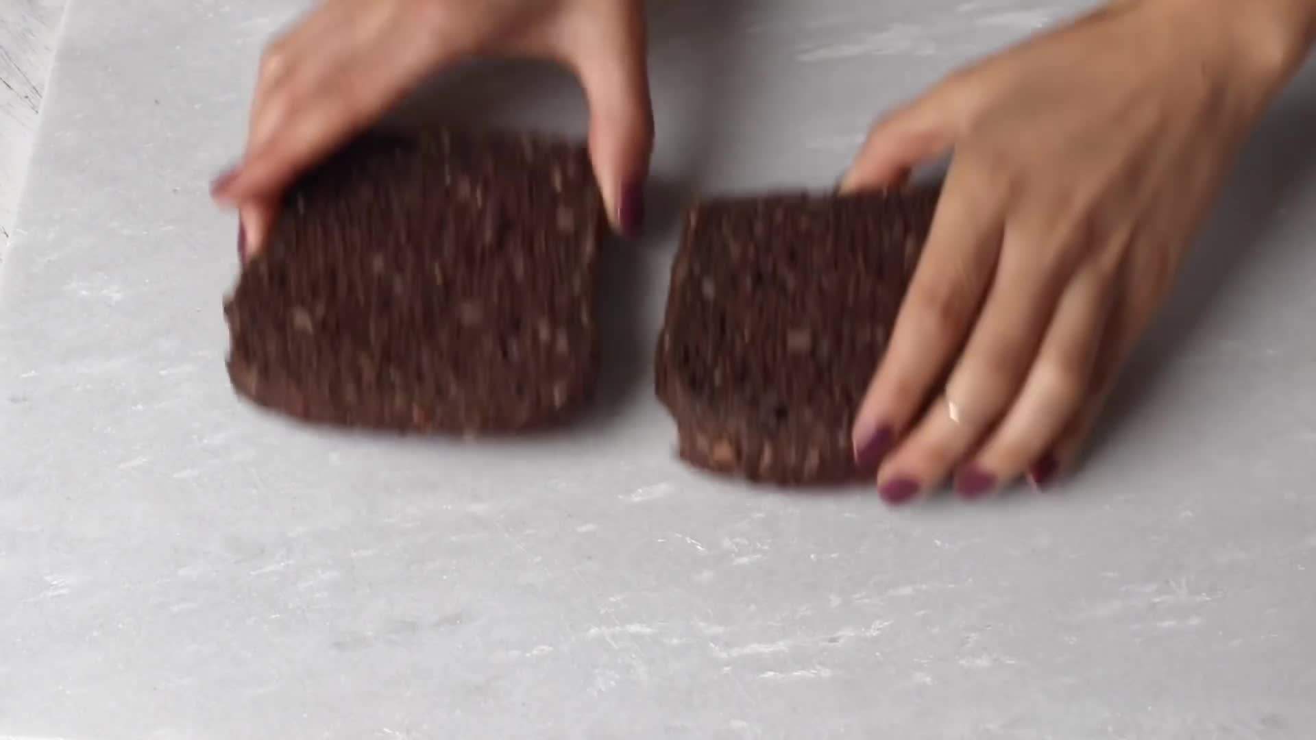 Nut Butter and Fruit Bear Sandwich