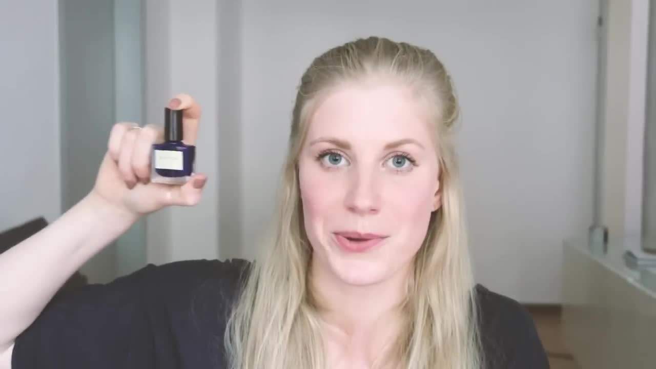 Scotch Naturals Nail Polish - A Flaky Outcome