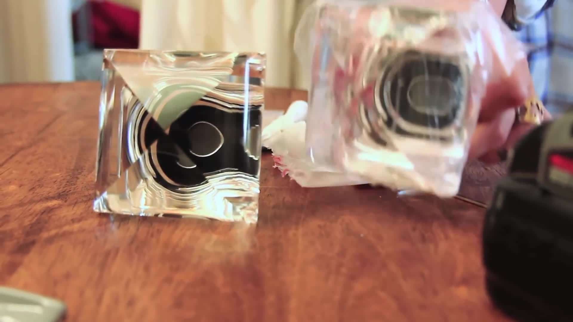 Glamorous Kitchen Decor: Black Finials and Glittery Glass Elements