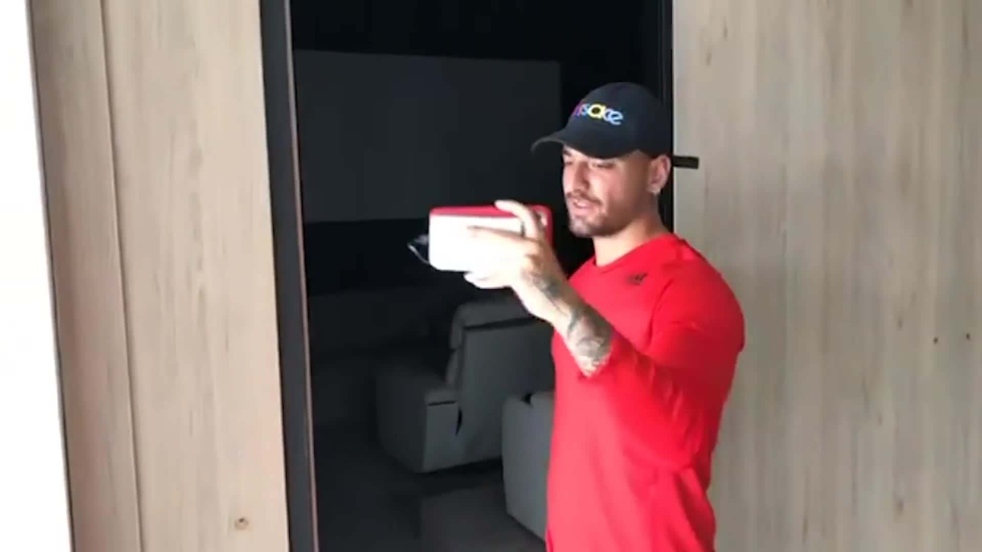 Maluma's Cozy Theater