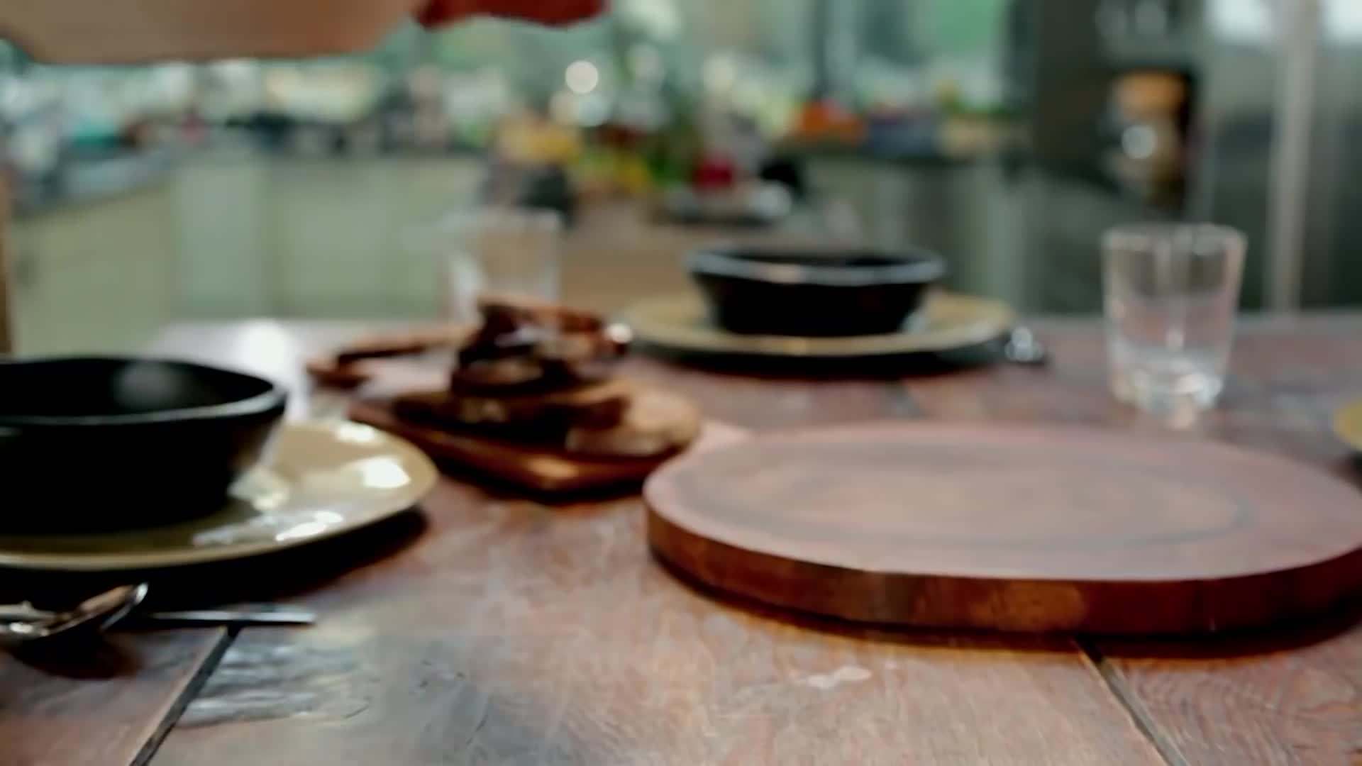 Slicing the Pineapple for Carpaccio